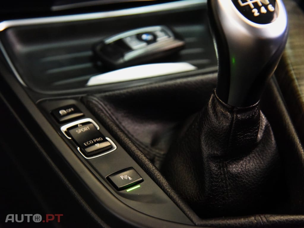 BMW 318 d Line Luxury