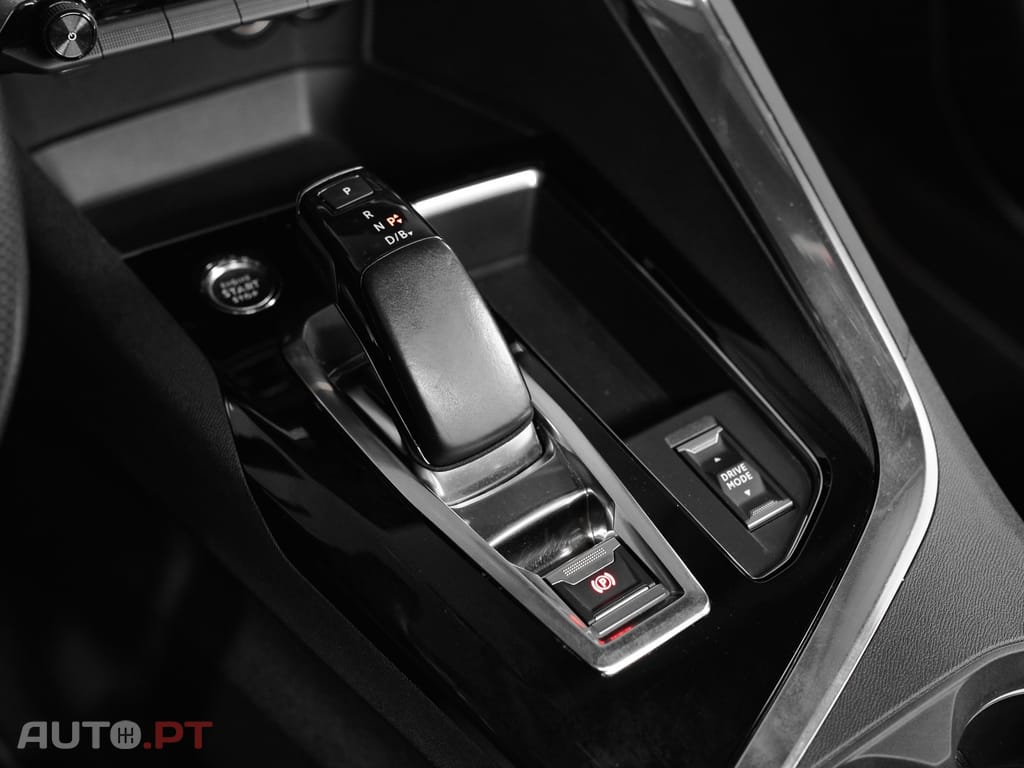 Peugeot 3008 1.6 Hybrid GT e-EAT8