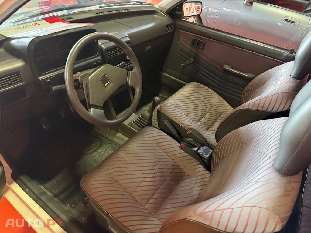 Mazda 121 1.1 Canvas Top