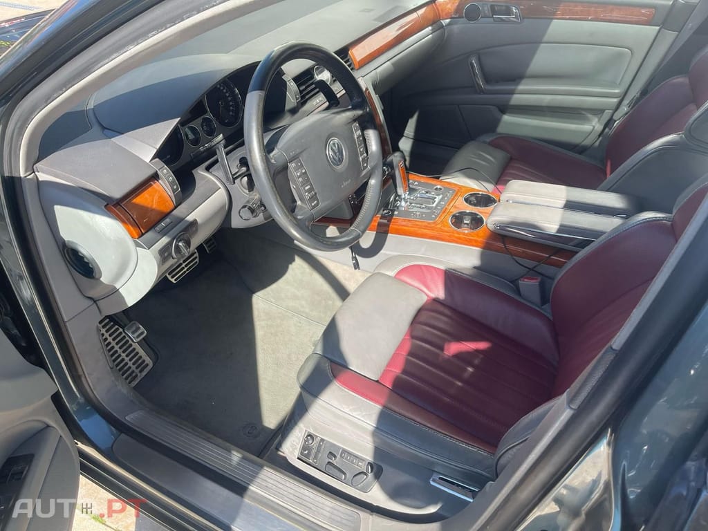 Volkswagen Phaeton larga presidencial