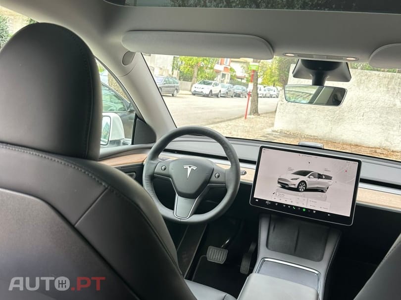 Tesla Model Y Long Range Tração Integral