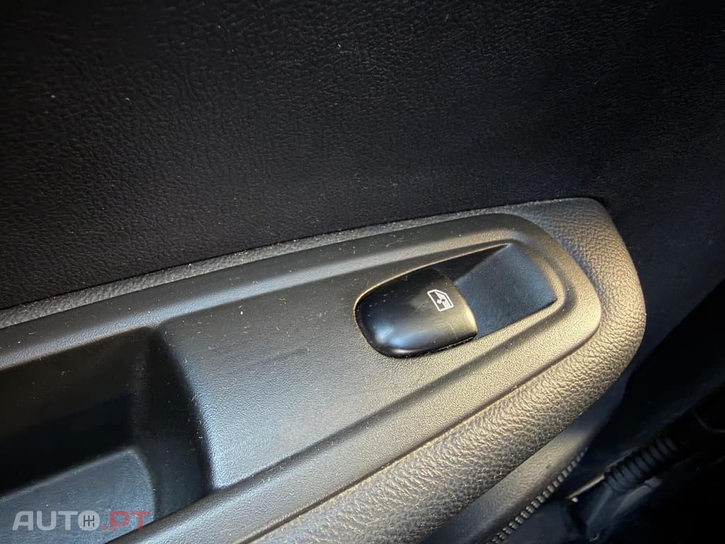 Renault Kadjar 1.2 TCe DCT Energy Black Edition