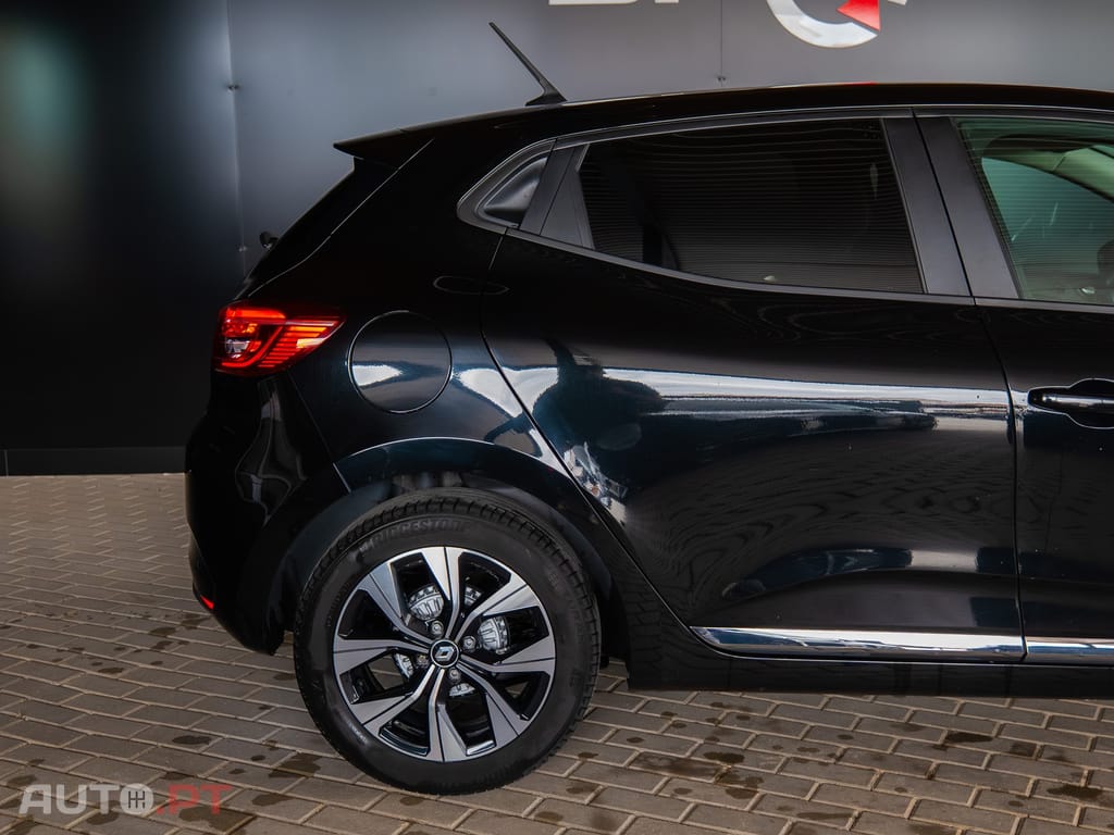 Renault Clio 1.0 TCe Techno Bi-Fuel