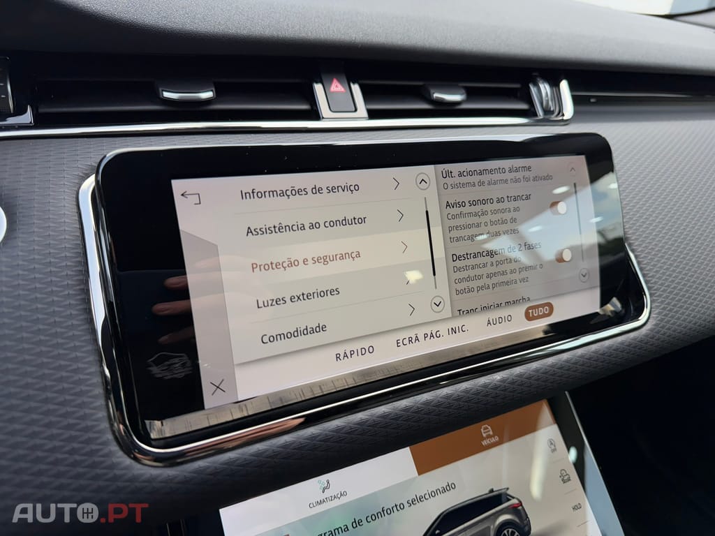 Land Rover Evoque 1.5 P300e AWD R-Dynamic S Auto