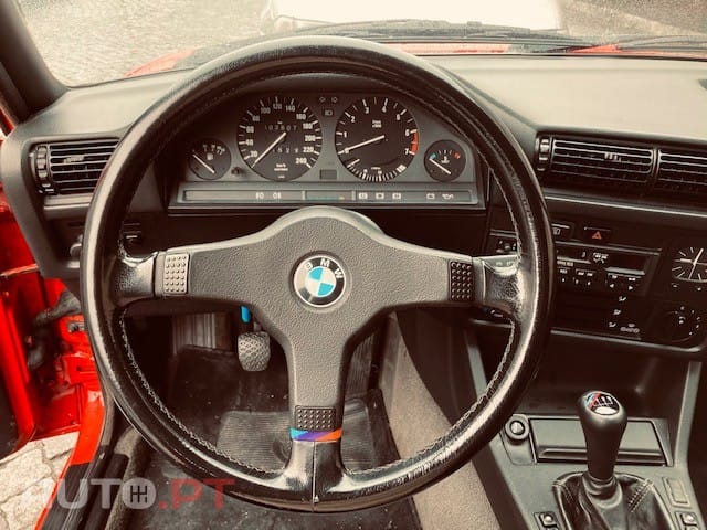 BMW 318 IS
