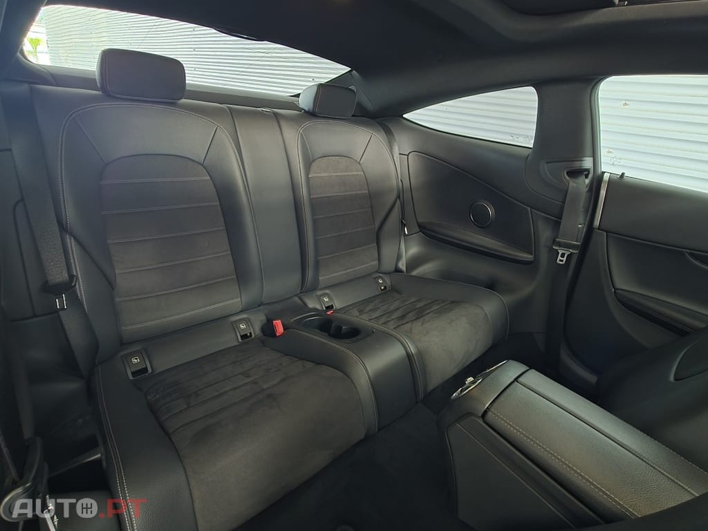 Mercedes-Benz C 250 AMG Line - Auto.