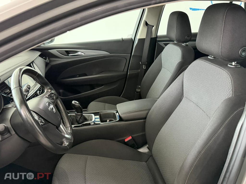 Opel Insignia 1.6 CDTi Dynamic