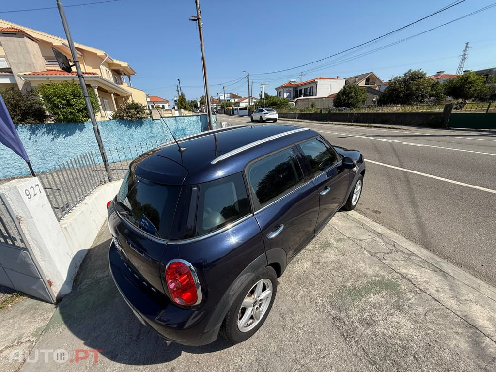 MINI Countryman One D