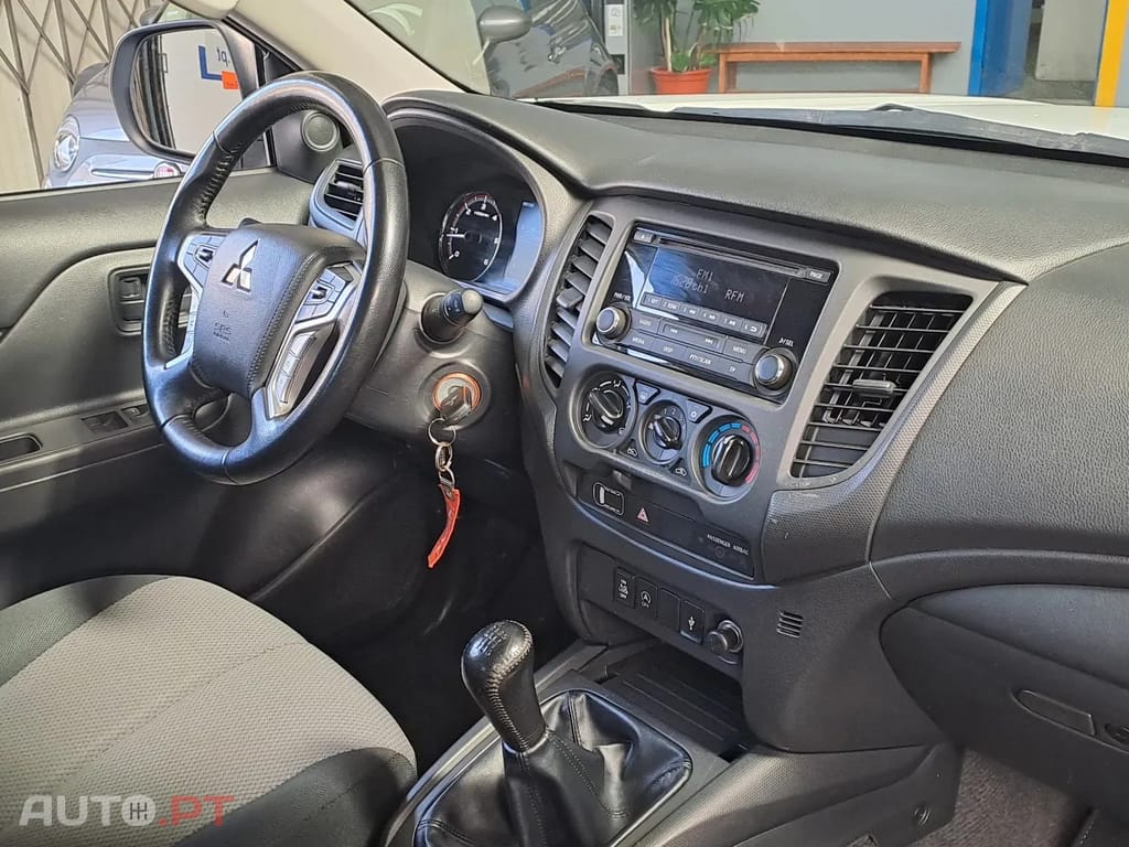 Mitsubishi L200 CD 4X4 5L