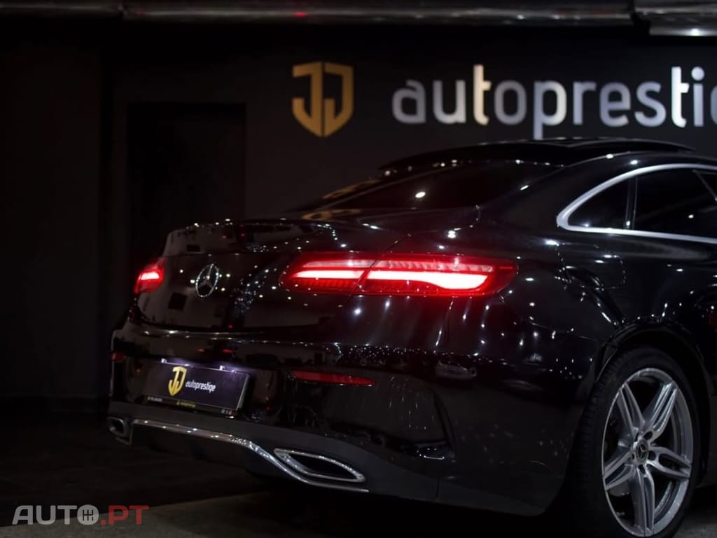 Mercedes-Benz E 220 AMG