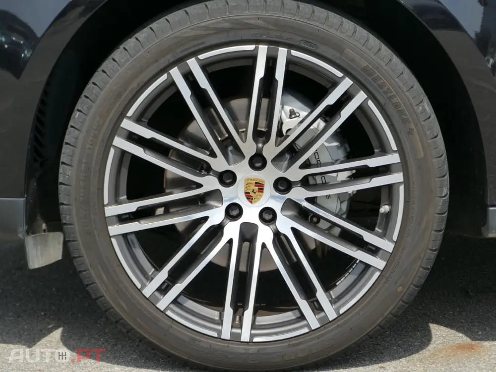 Porsche Macan S