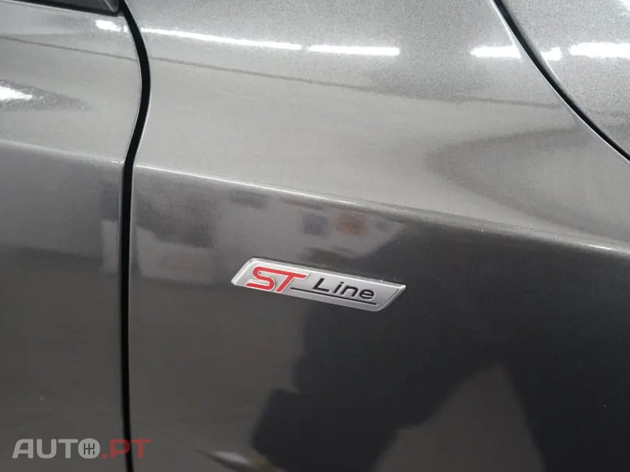 Ford Focus 1.5 TDCi EcoBlue ST-Line