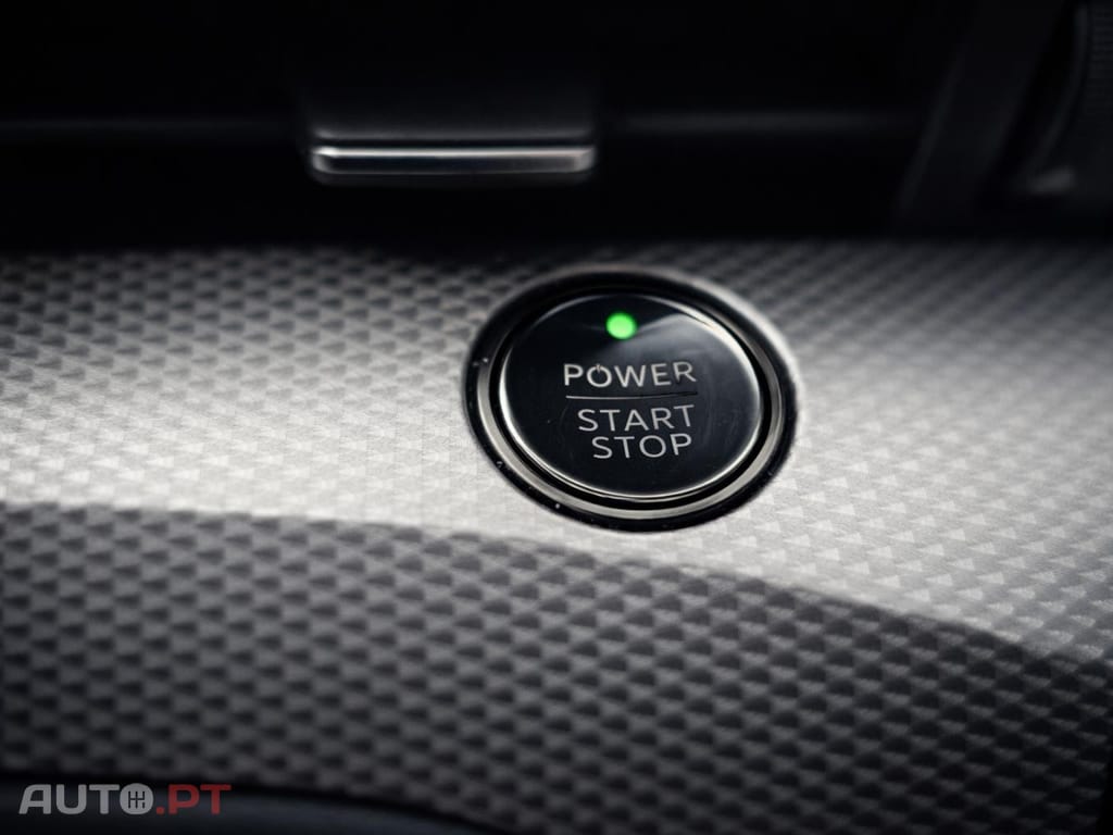 Ford Mustang Mach-E Standard