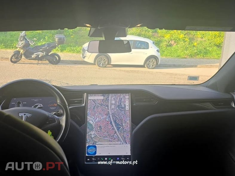 Tesla Model S 75D AWD