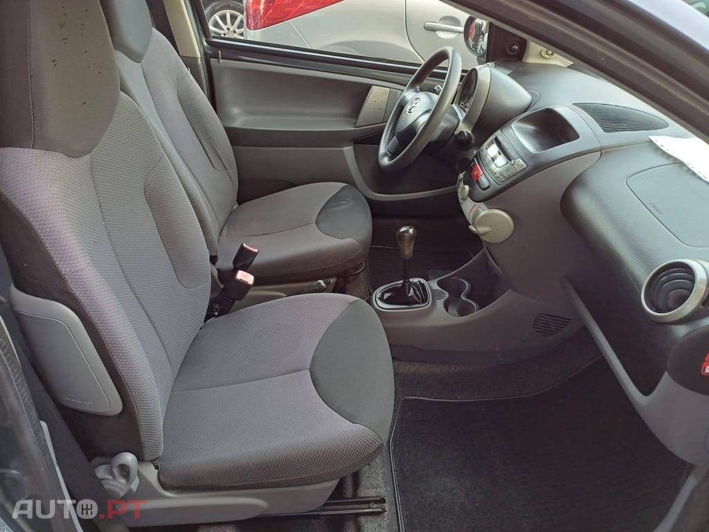 Toyota Aygo 1.0