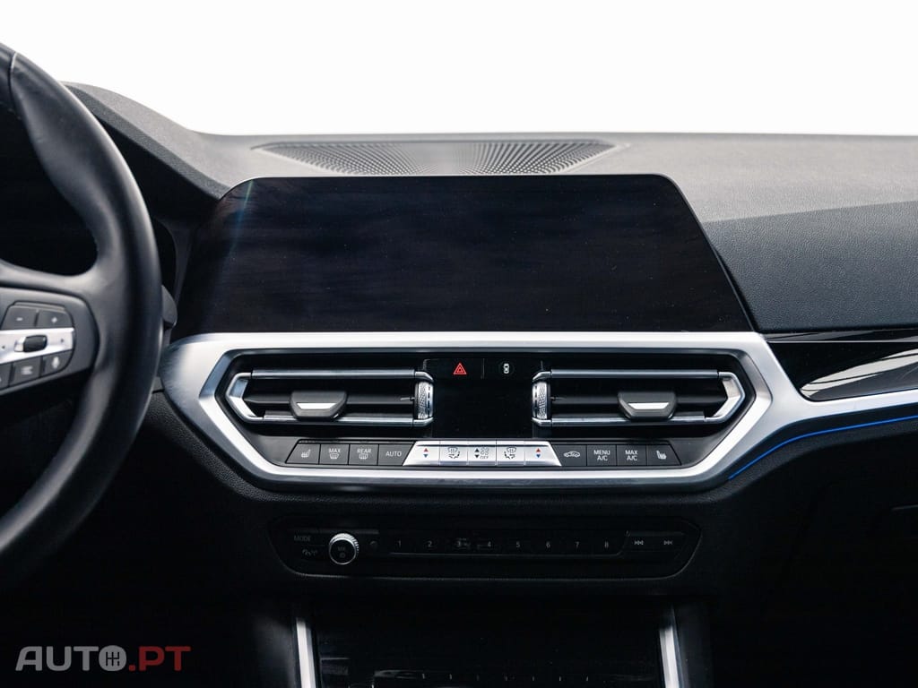 BMW 330 e Touring Line Sport Auto