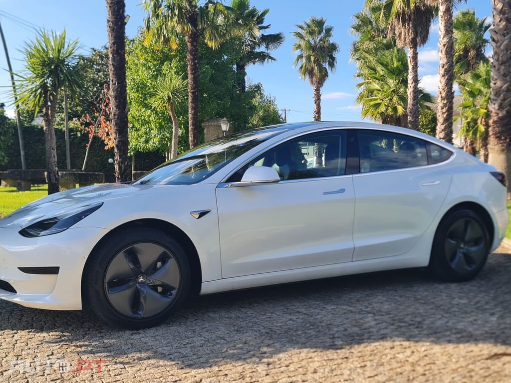 Tesla Model 3 Tração Traseira Premium