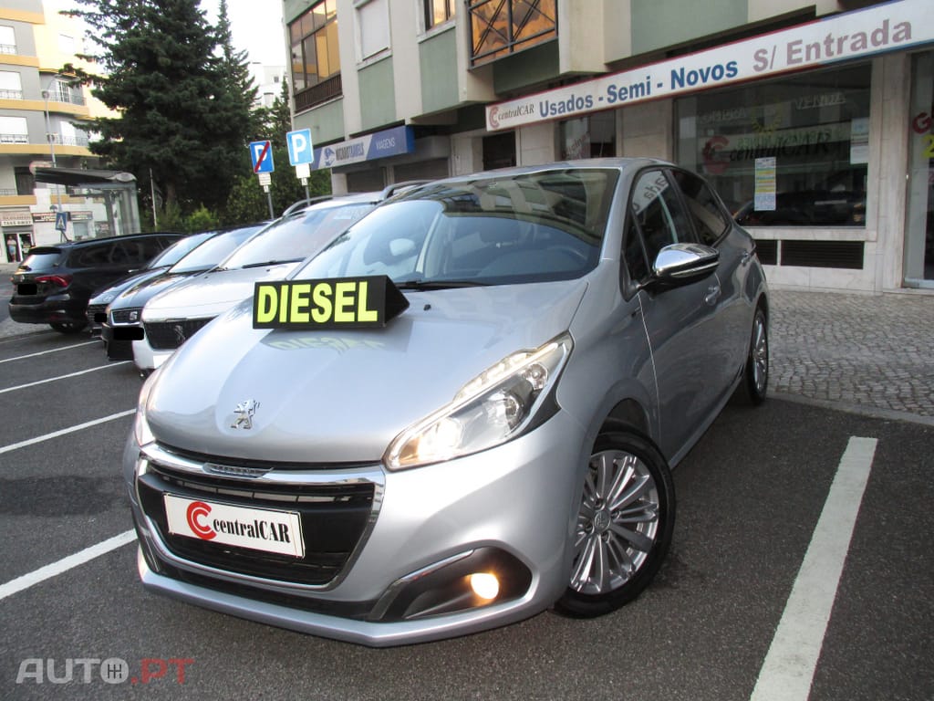 Peugeot 208 1.6 BlueHDi Style