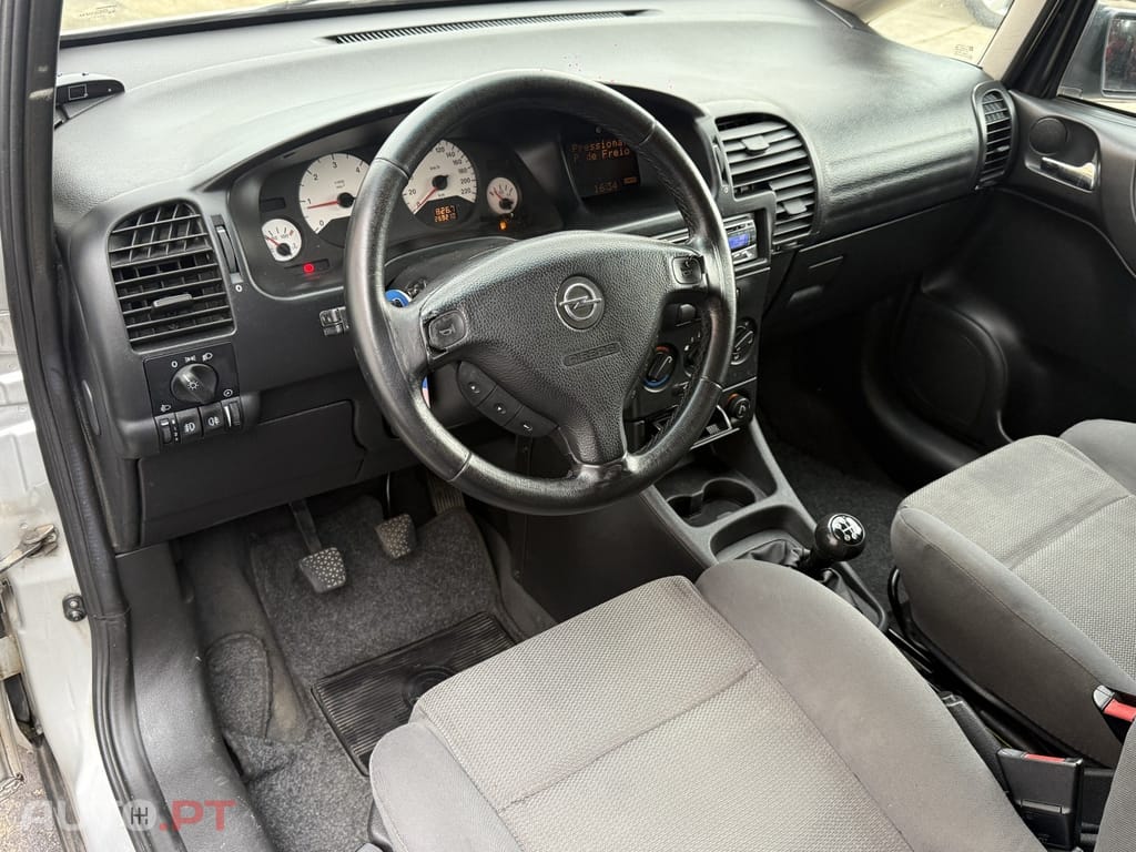 Opel Zafira sport