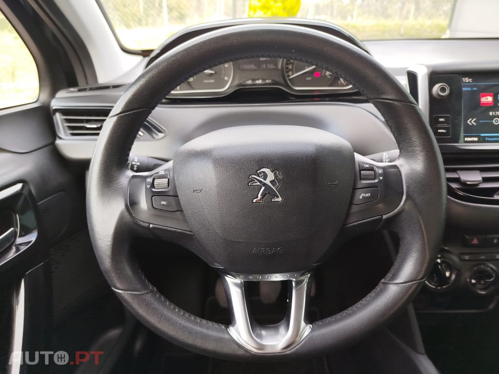 Peugeot 208 1.5 BlueHDi Signature
