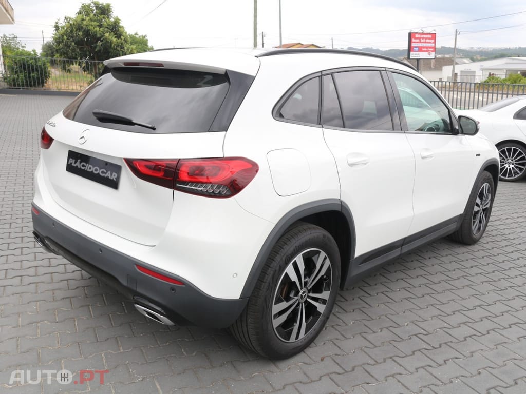 Mercedes-Benz GLA 250 e Progressive