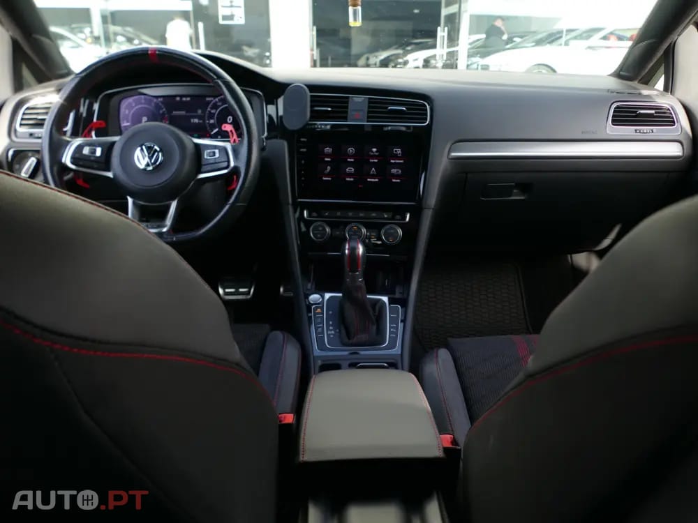 Volkswagen Golf 2.0 TSI GTi TCR DSG