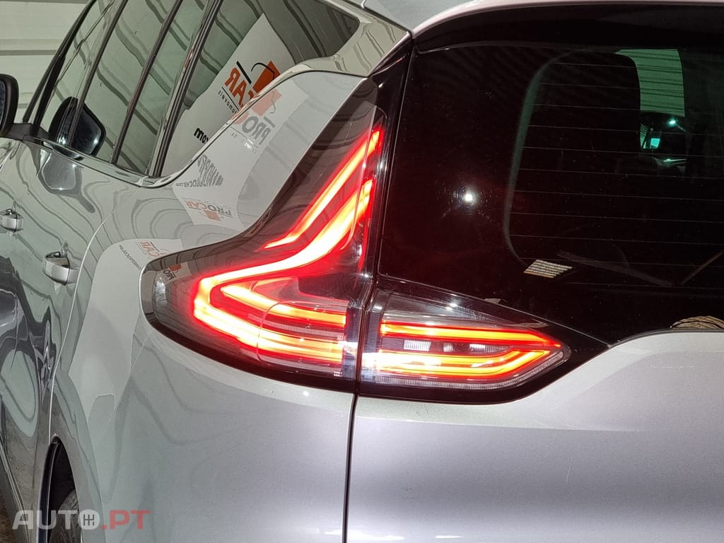 Renault Espace 1.6 dCi Zen EDC