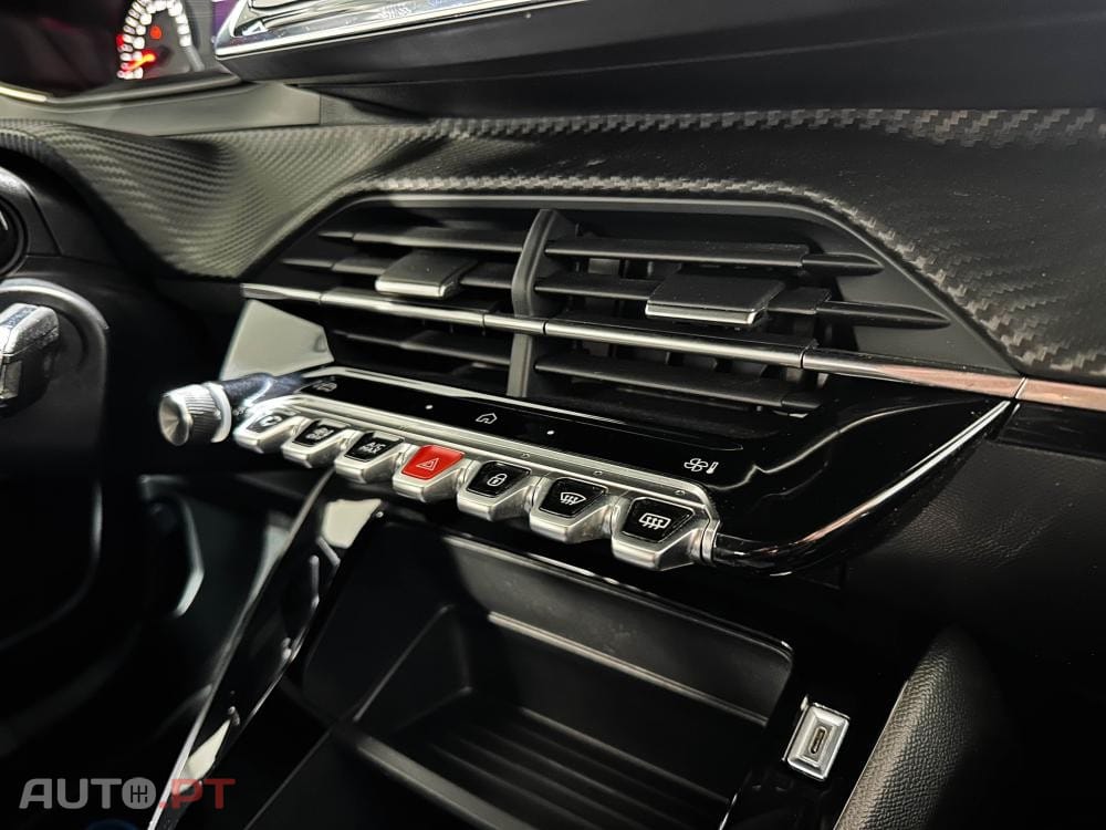 Peugeot 2008 1.2 PureTech Allure Pack