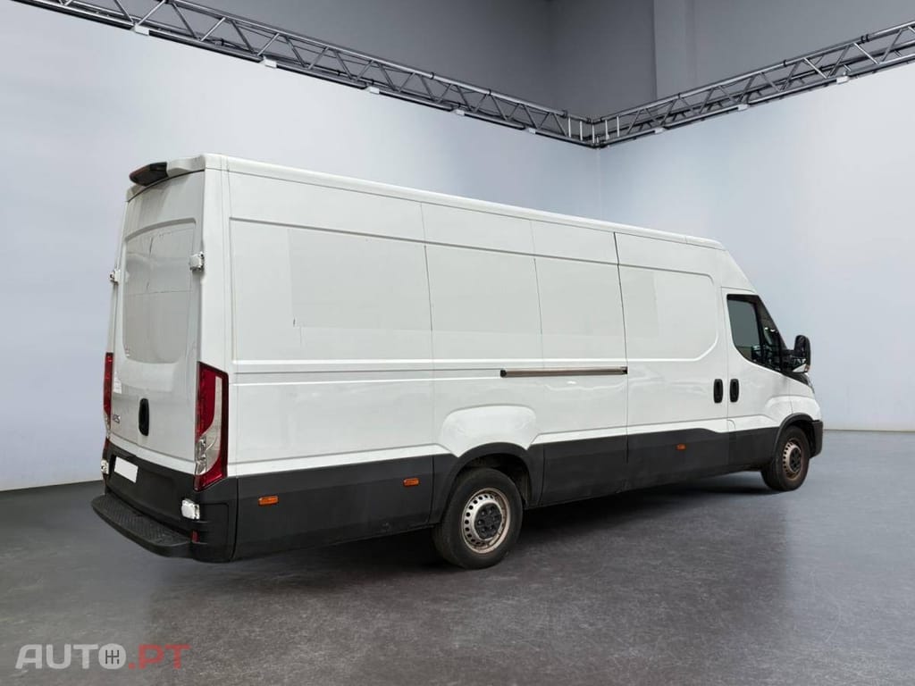 Iveco Daily 2.3 35S14V16