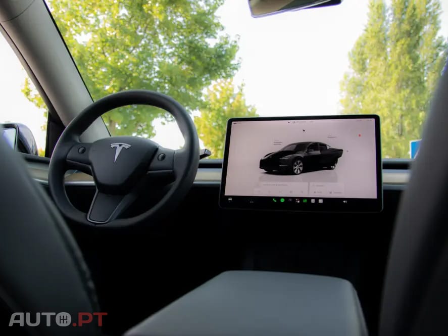 Tesla Model Y RWD — fotografia 47