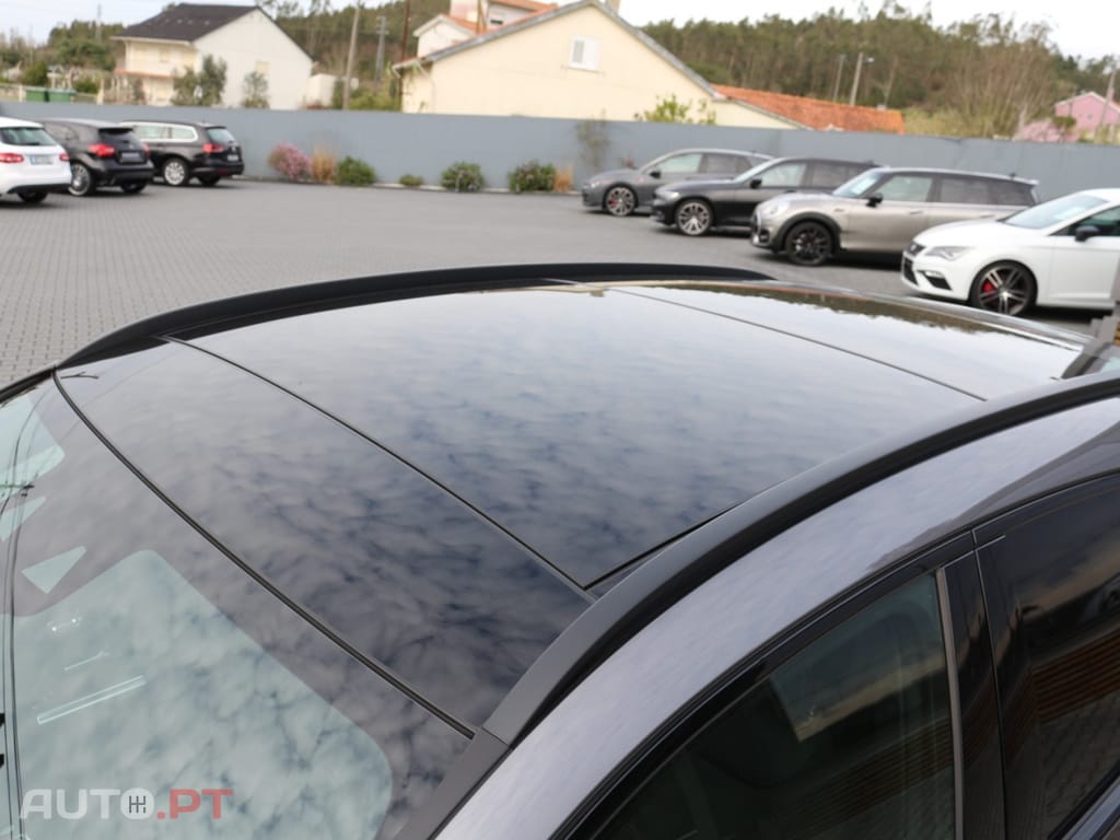 Mercedes-Benz GLA 250 e AMG Line