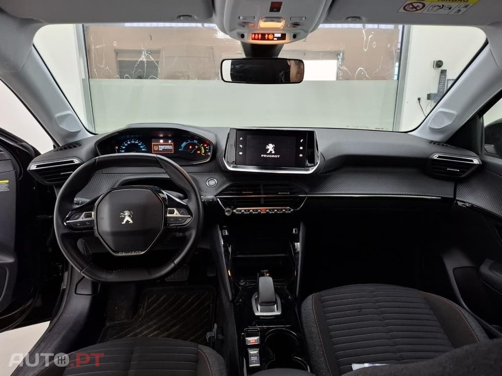 Peugeot E-208 50 kWh Active