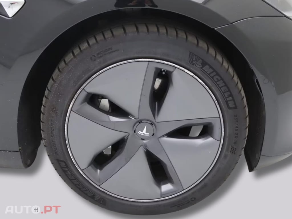 Tesla Model 3 Long-Range AWD I.V.A DEDUTÍVEL