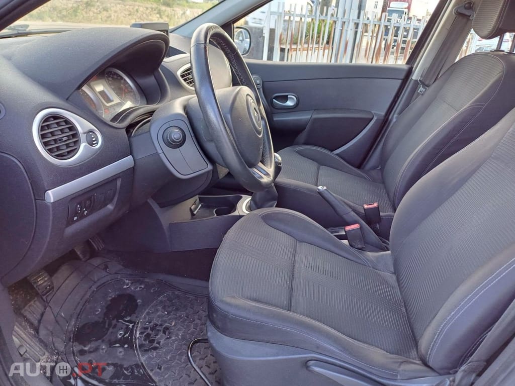 Renault Clio 1.2 16V Dynamique Luxe