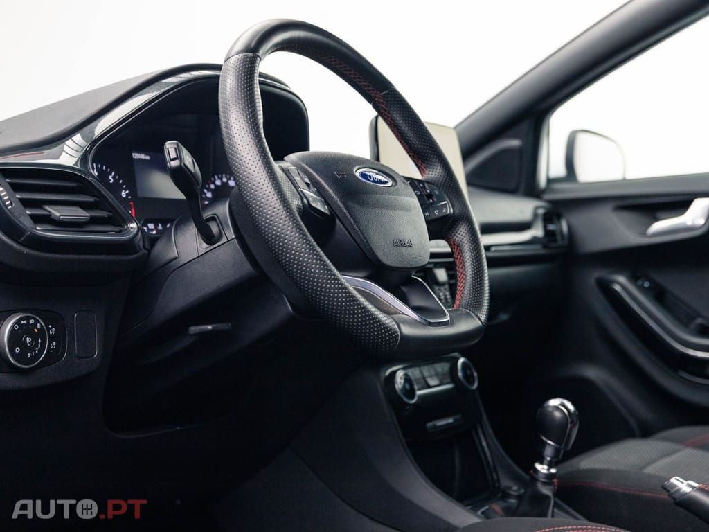 Ford Puma 1.0 EcoBoost MHEV ST-Line