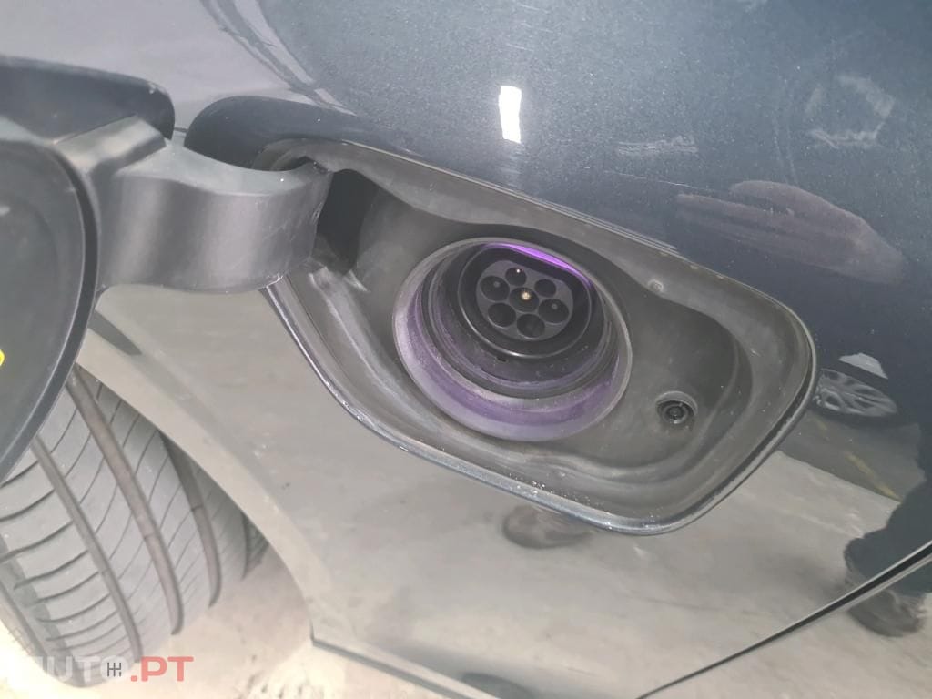 Volvo V60 2.0 T8 AWD TE Momentum Plus