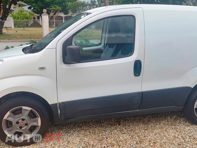 Fiat Fiorino 1.3 M-Jet 95cv IVA dedutível / 119 mês