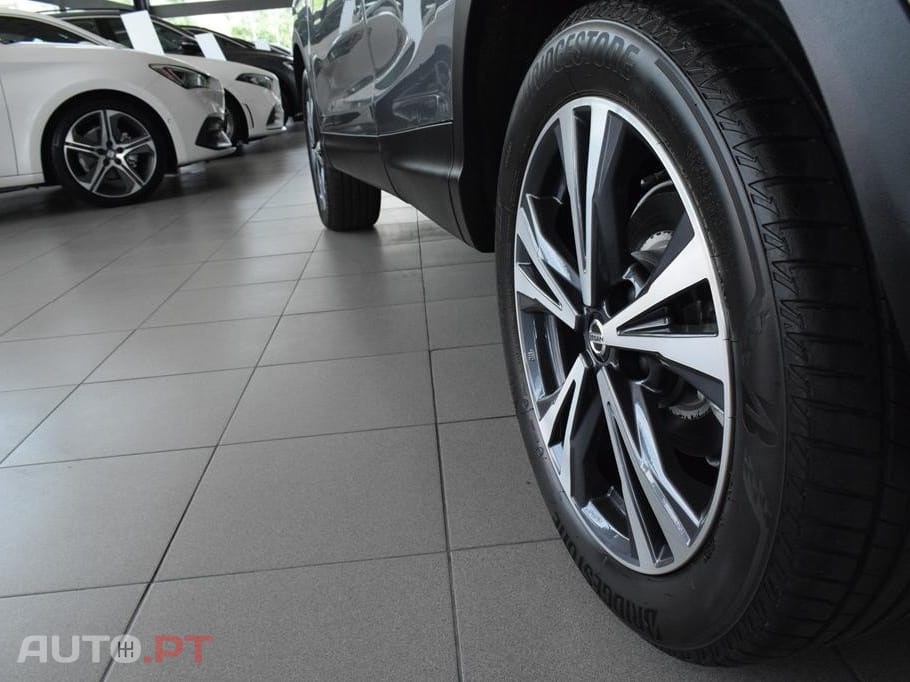 Nissan Qashqai 1.3 DIG-T Tekna Premium