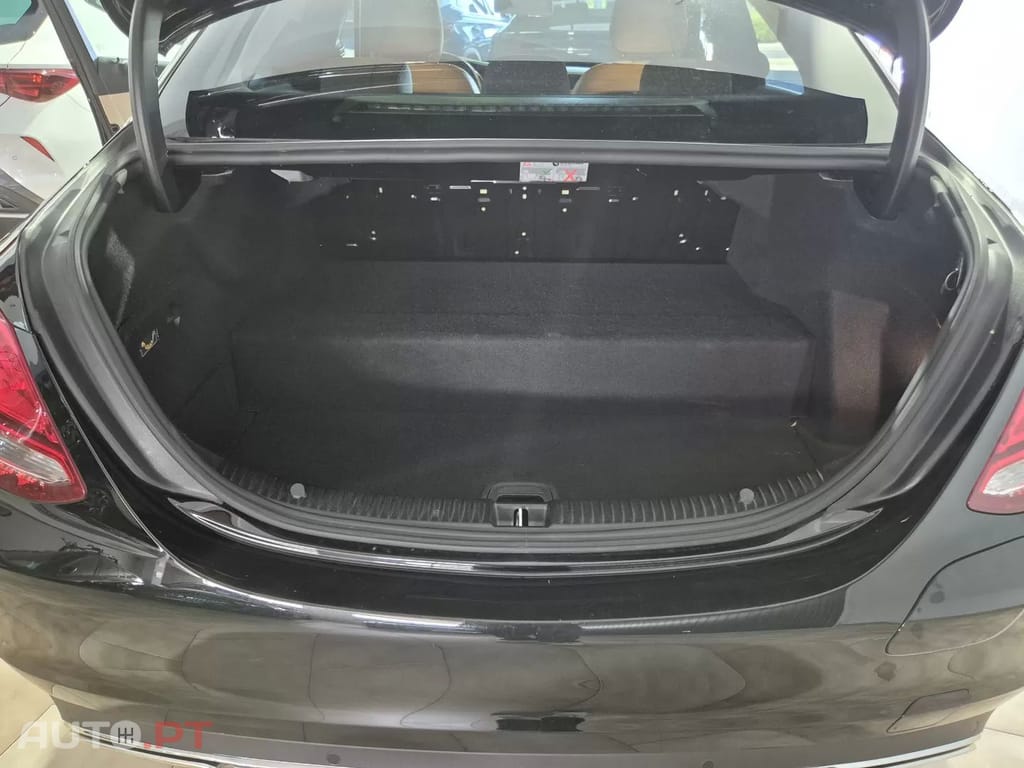 Mercedes-Benz C 300 e 9G-TRONIC Exclusive