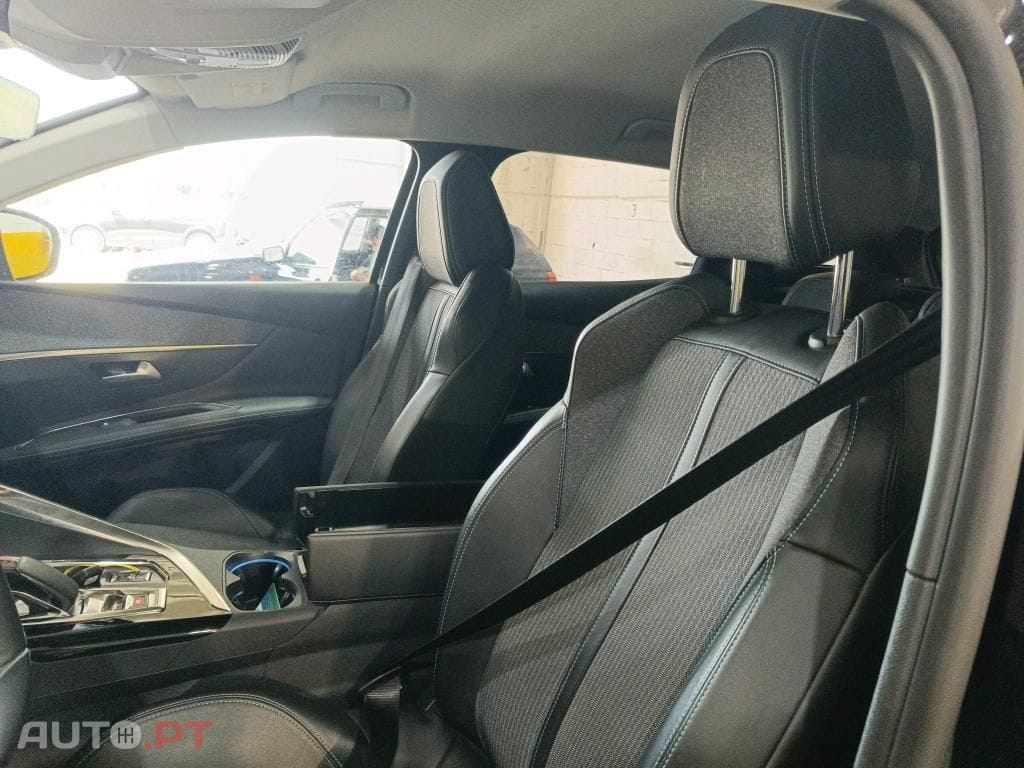 Peugeot 3008 1.6 Hybrid Allure Pack e-EAT8