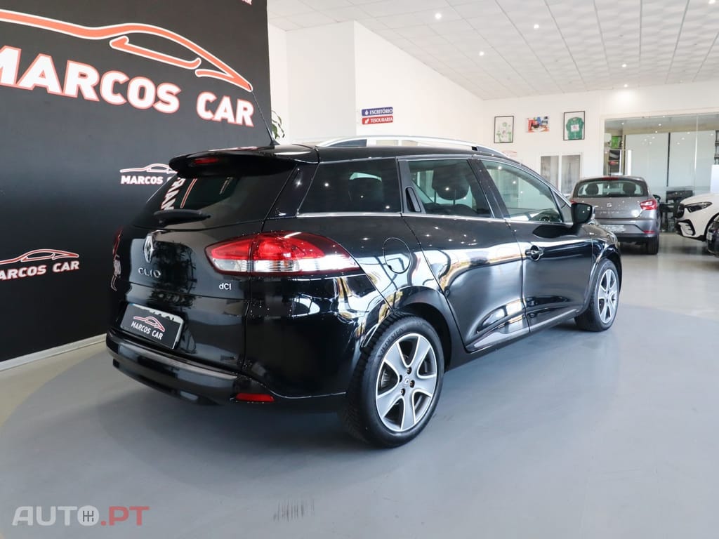 Renault Clio Sport Tourer 1.5 dCi Dynamique S — fotografia 4