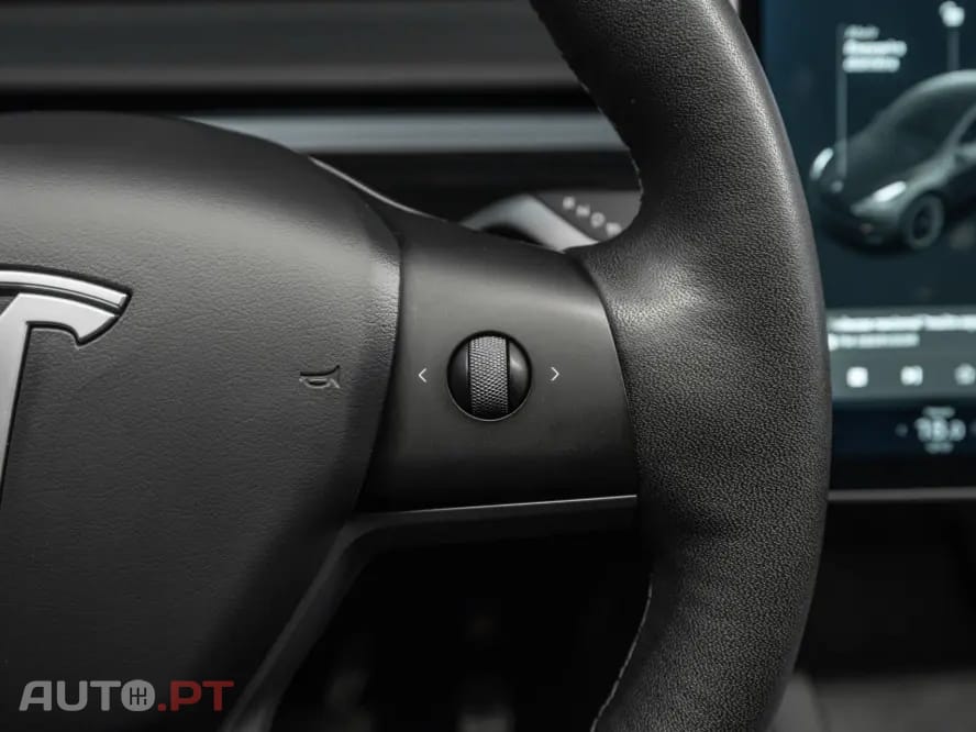 Tesla Model Y Long Range Dual Motor AWD