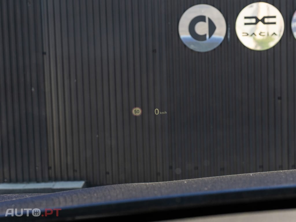 BMW X1 xDrive25e Advantage — fotografia 24