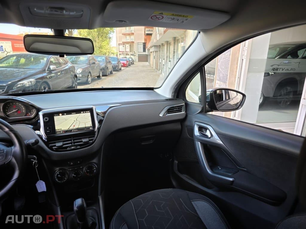 Peugeot 2008 1.6 BlueHDi Style