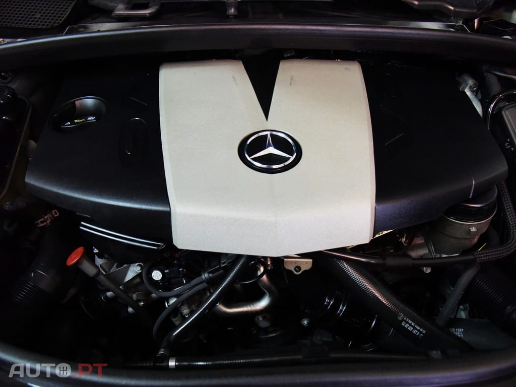 Mercedes-Benz R 300 CDi BlueEfficiency
