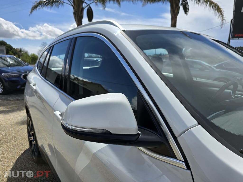 BMW X1 16D SDRIVE DESIGN AUTO