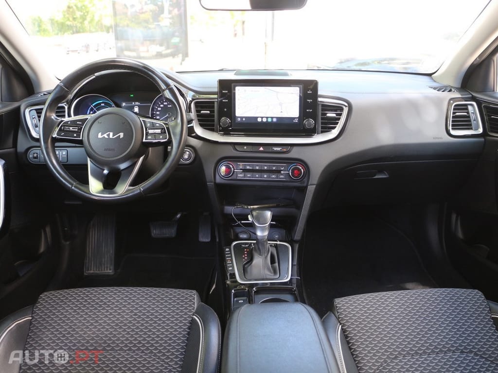 Kia Ceed SW 1.6 GDi PHEV Tech 6DCT