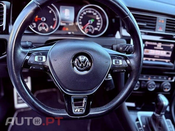 Volkswagen Golf 2.0 TDi Highline DSG