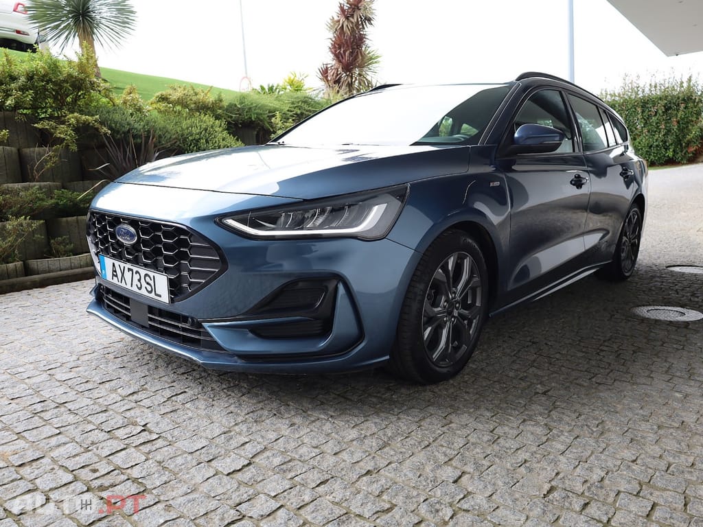 Ford Focus SW 1.0 EcoBoost MHEV ST-Line Aut — fotografia 10