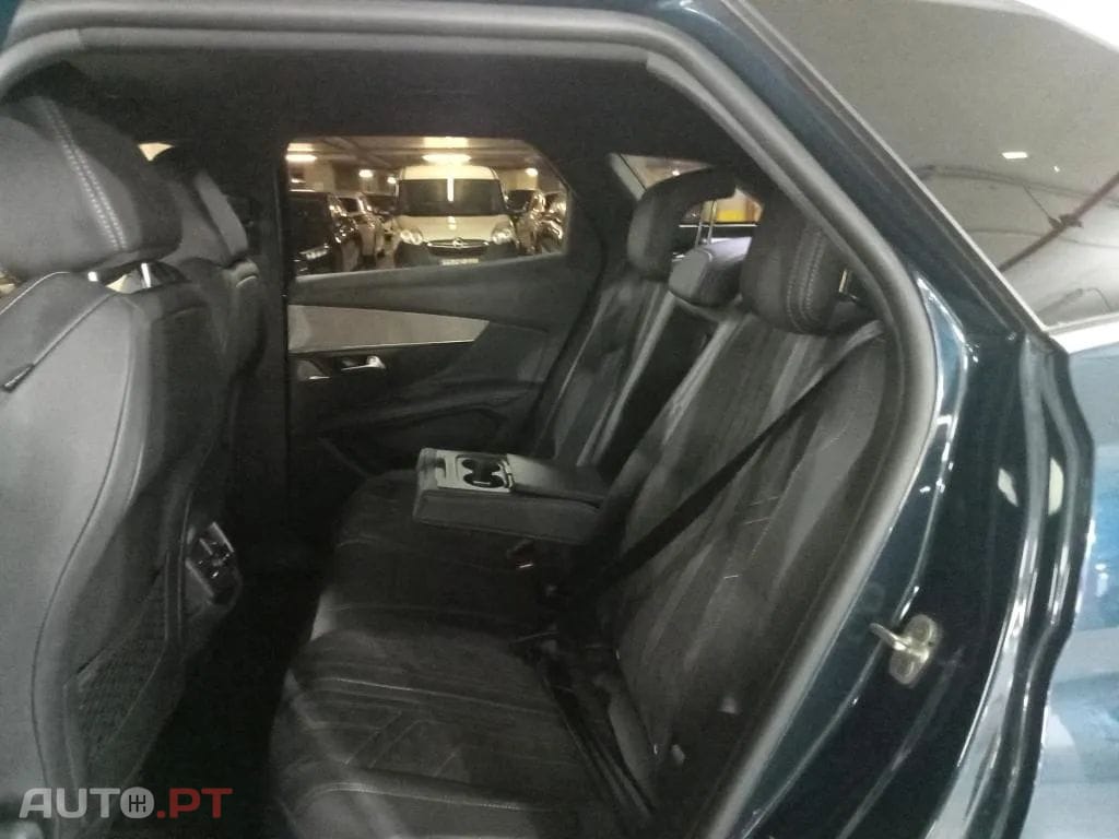 Peugeot 3008 1.6 Hybrid GT Pack e-EAT8